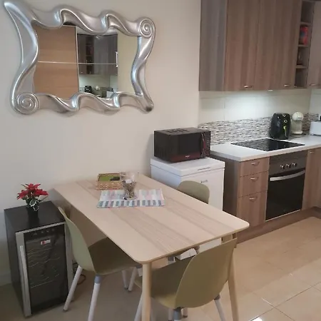 Comfort アパート *